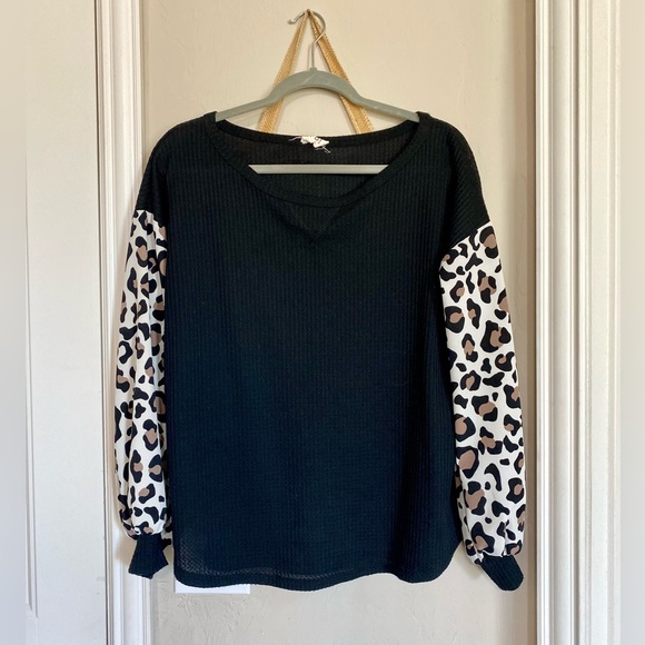 BiBi black leopard sleeve loose fit top S - Picture 6 of 10